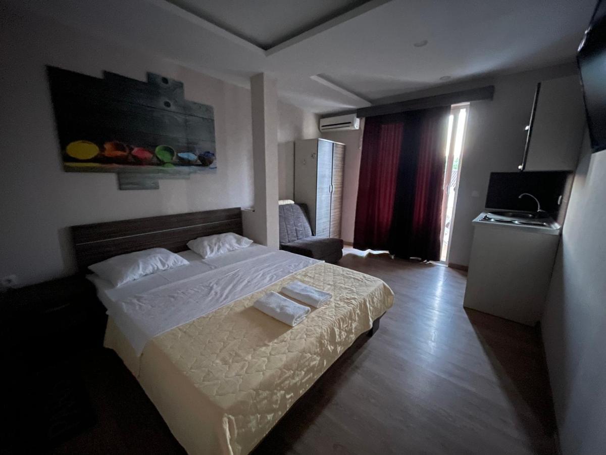 Apartments Lati Ulcinj Exterior photo