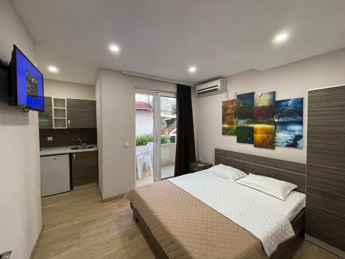 Apartments Lati Ulcinj Exterior photo