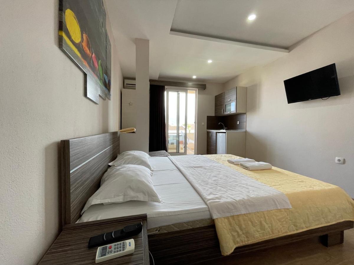 Apartments Lati Ulcinj Exterior photo
